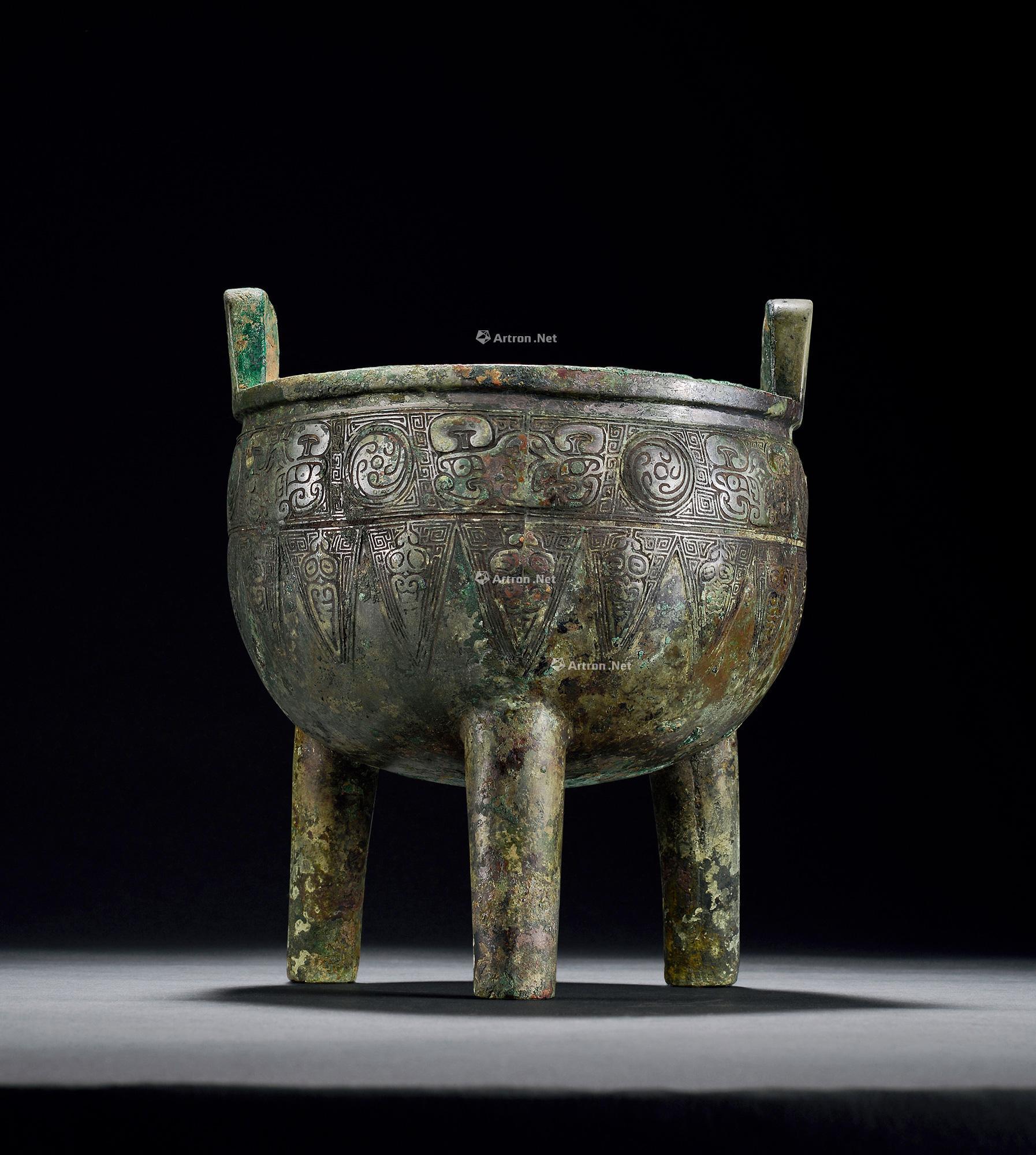 0895商代青铜蝉纹鼎