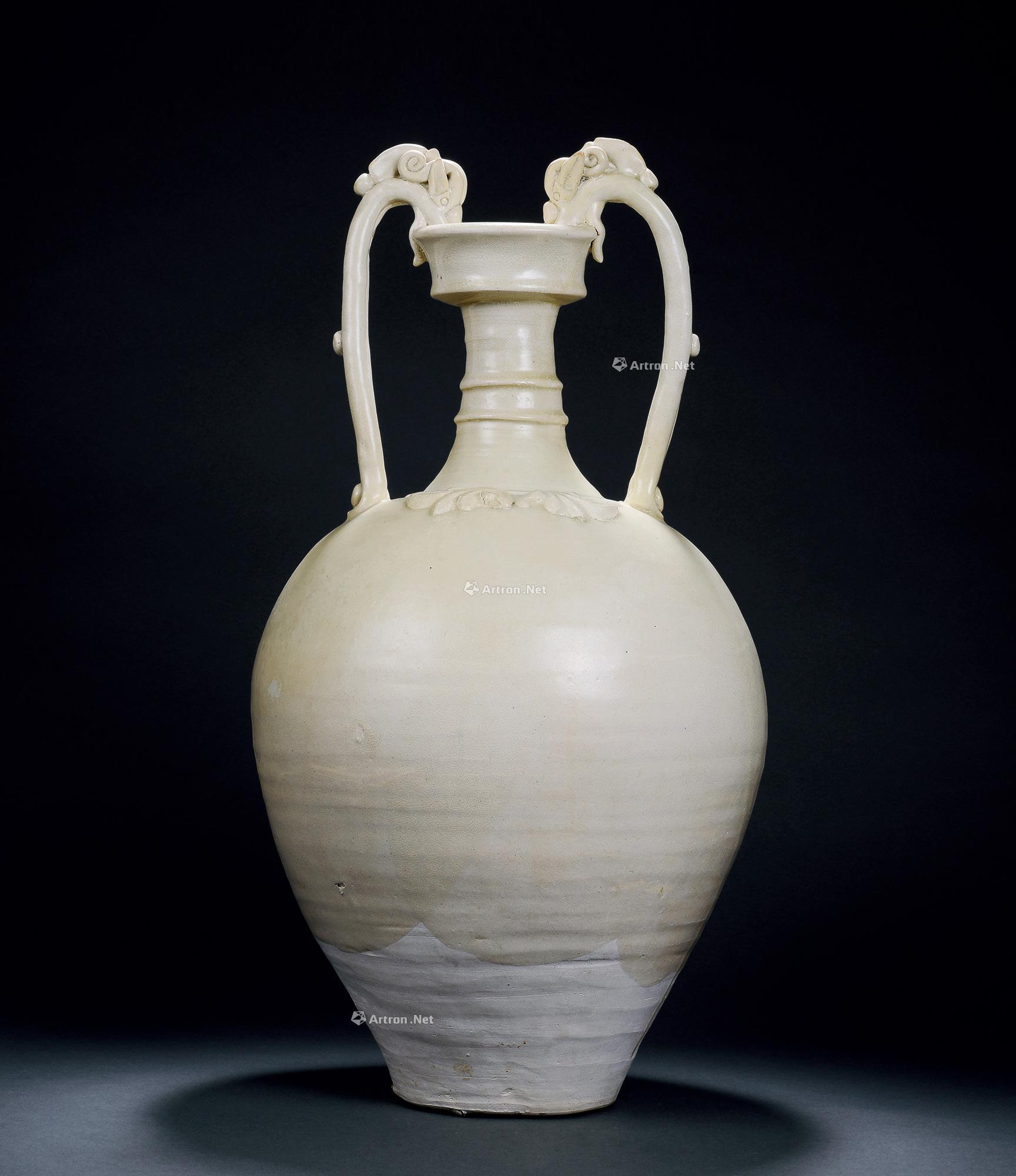 0831 唐代 白釉双龙瓶