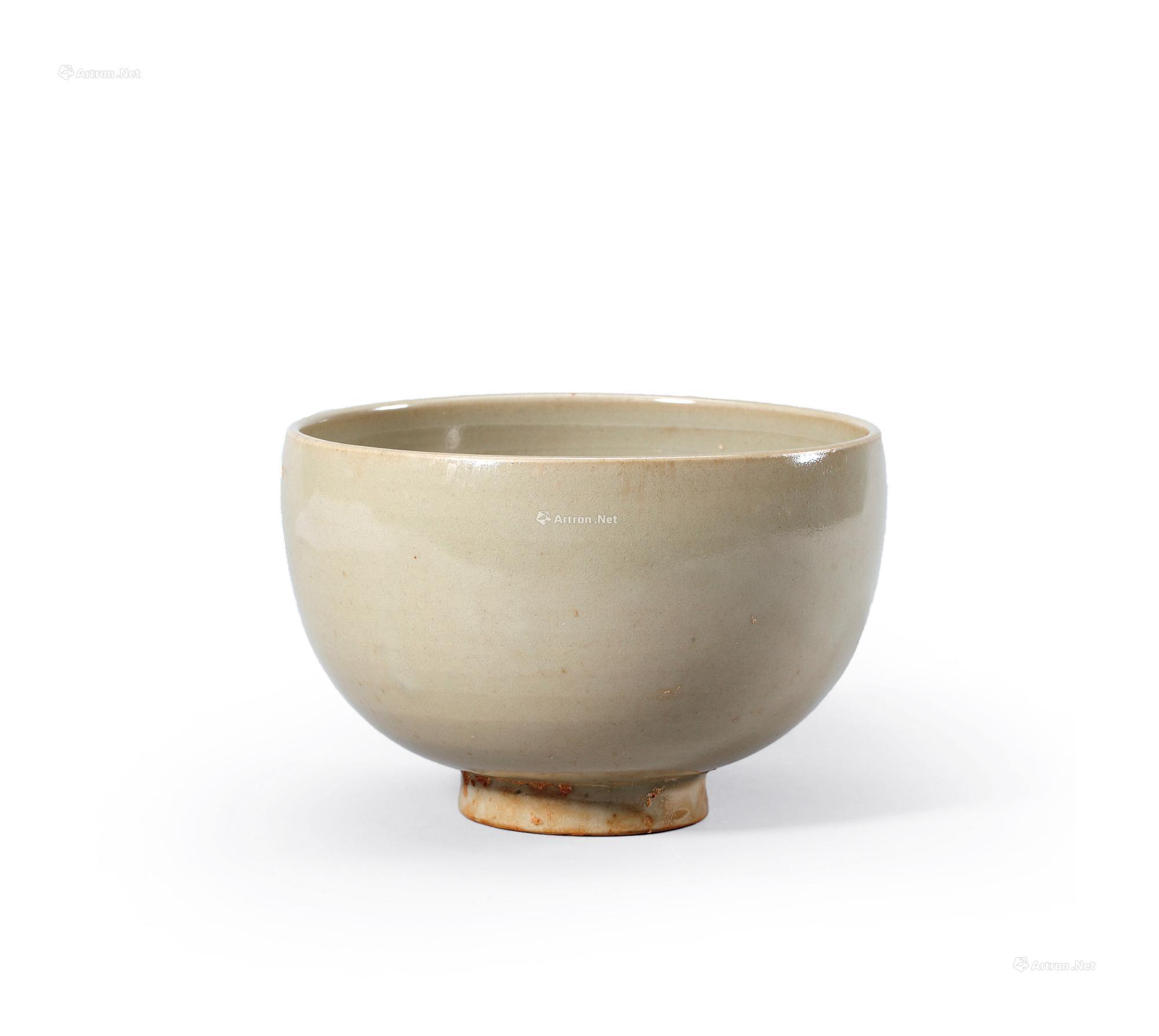 1831宋耀州窑月白釉墩式盌