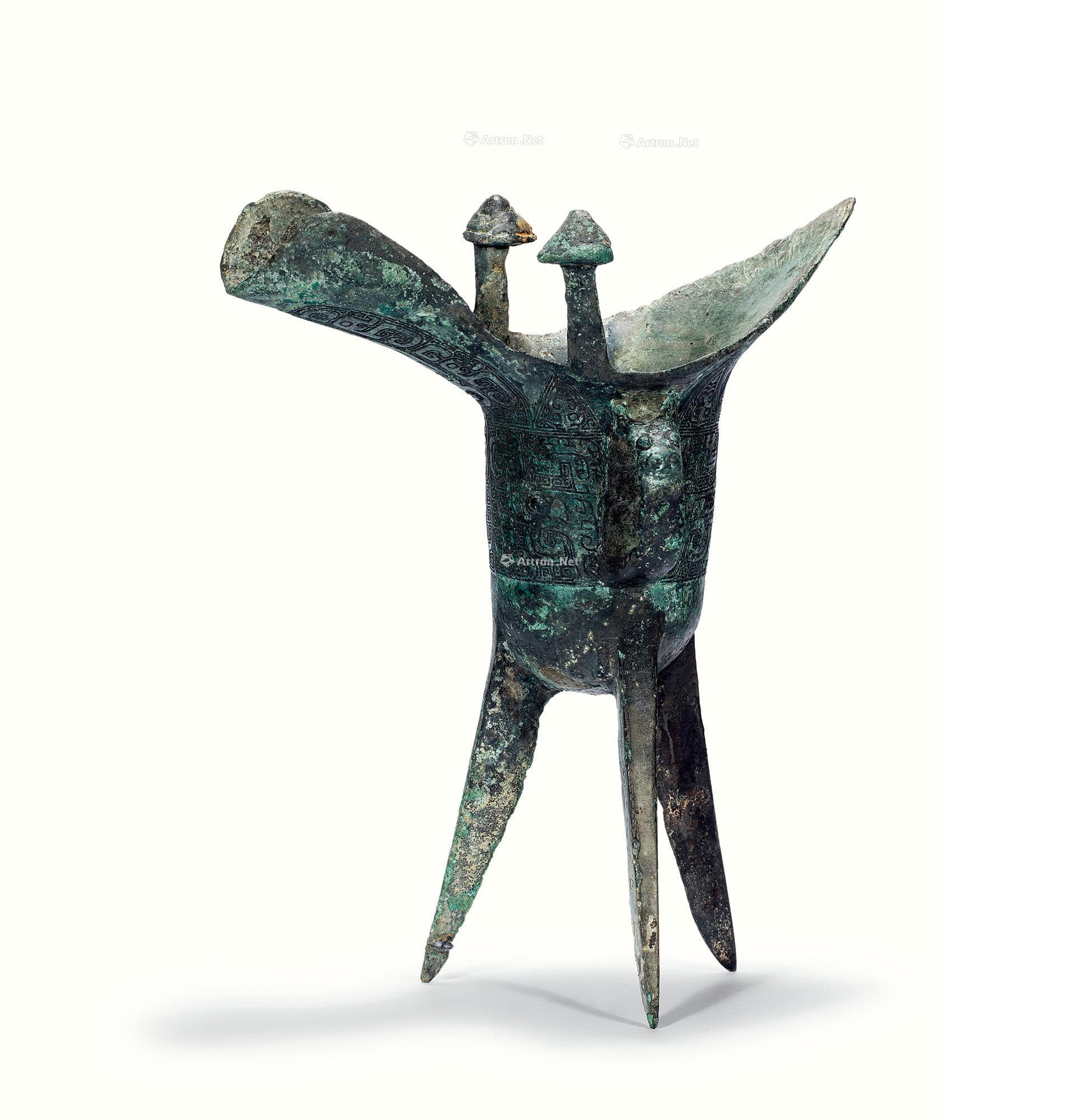 1683 商代 饕餮蝉纹爵杯