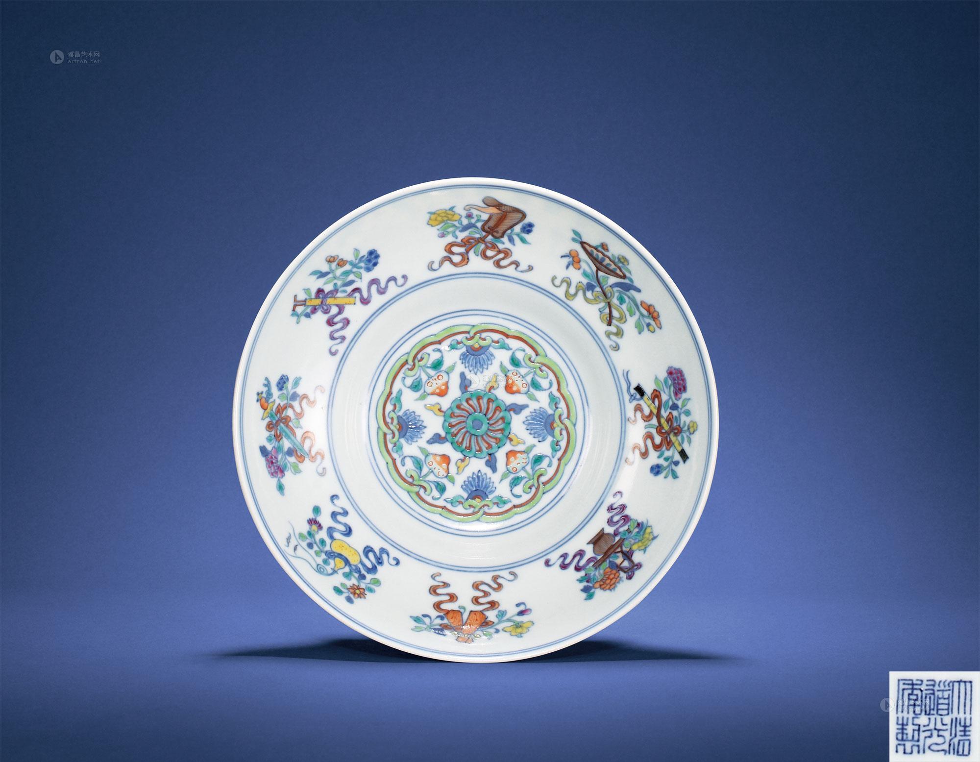 0246清道光斗彩暗八仙纹折沿盘