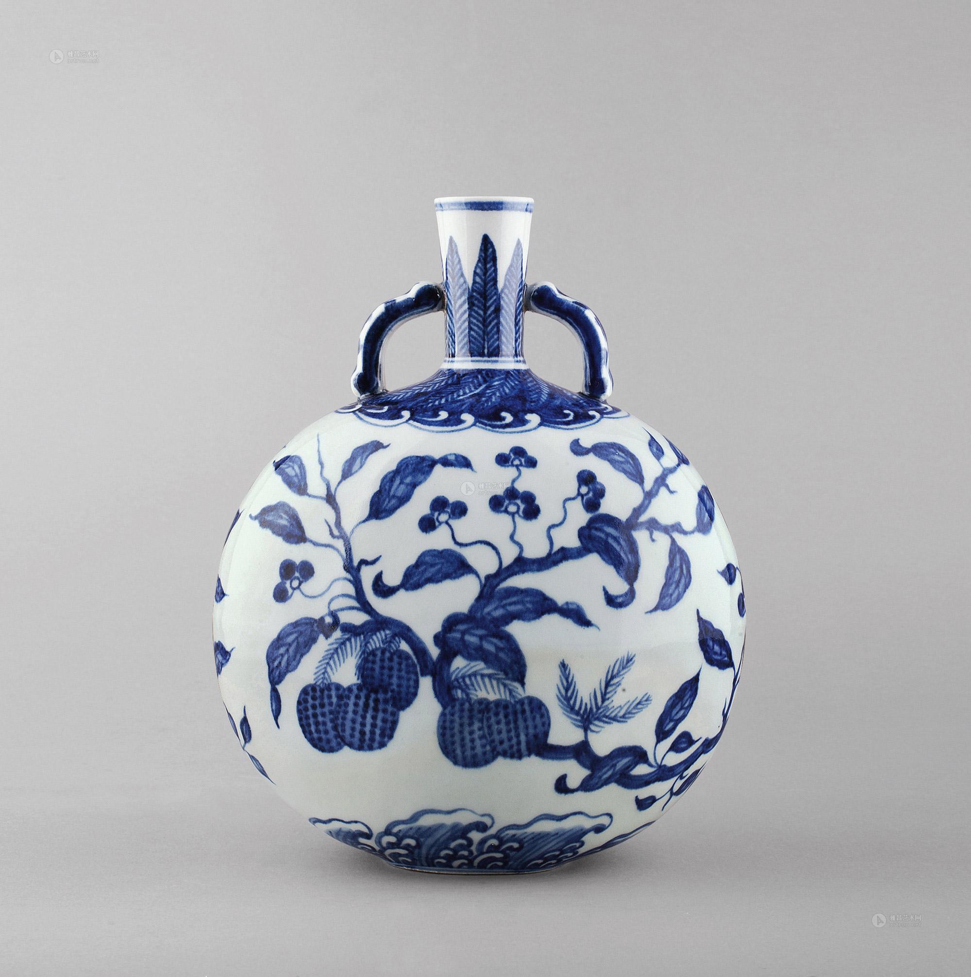 1954清雍正仿永乐青花抱月瓶