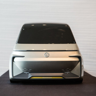 2030年亲子电动城市概念车3 2030年亲子电动城市概念车3