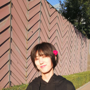 张胜男 张胜男