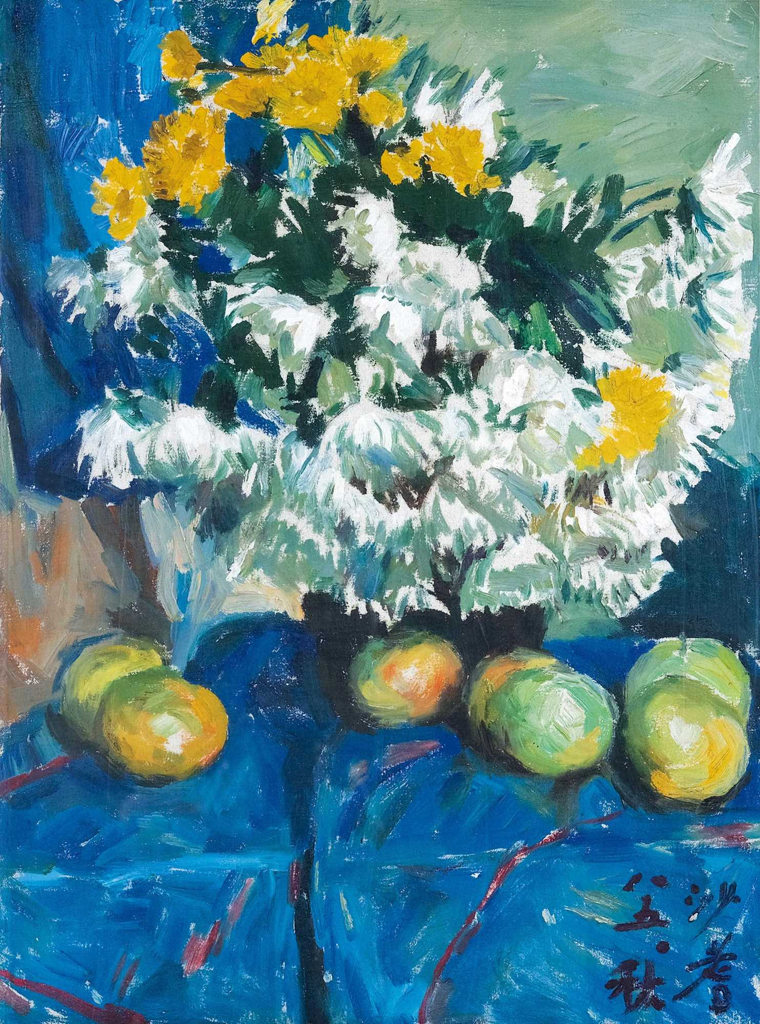 WHITE FLOWERS IN FRONT OF BLUE CLOTH