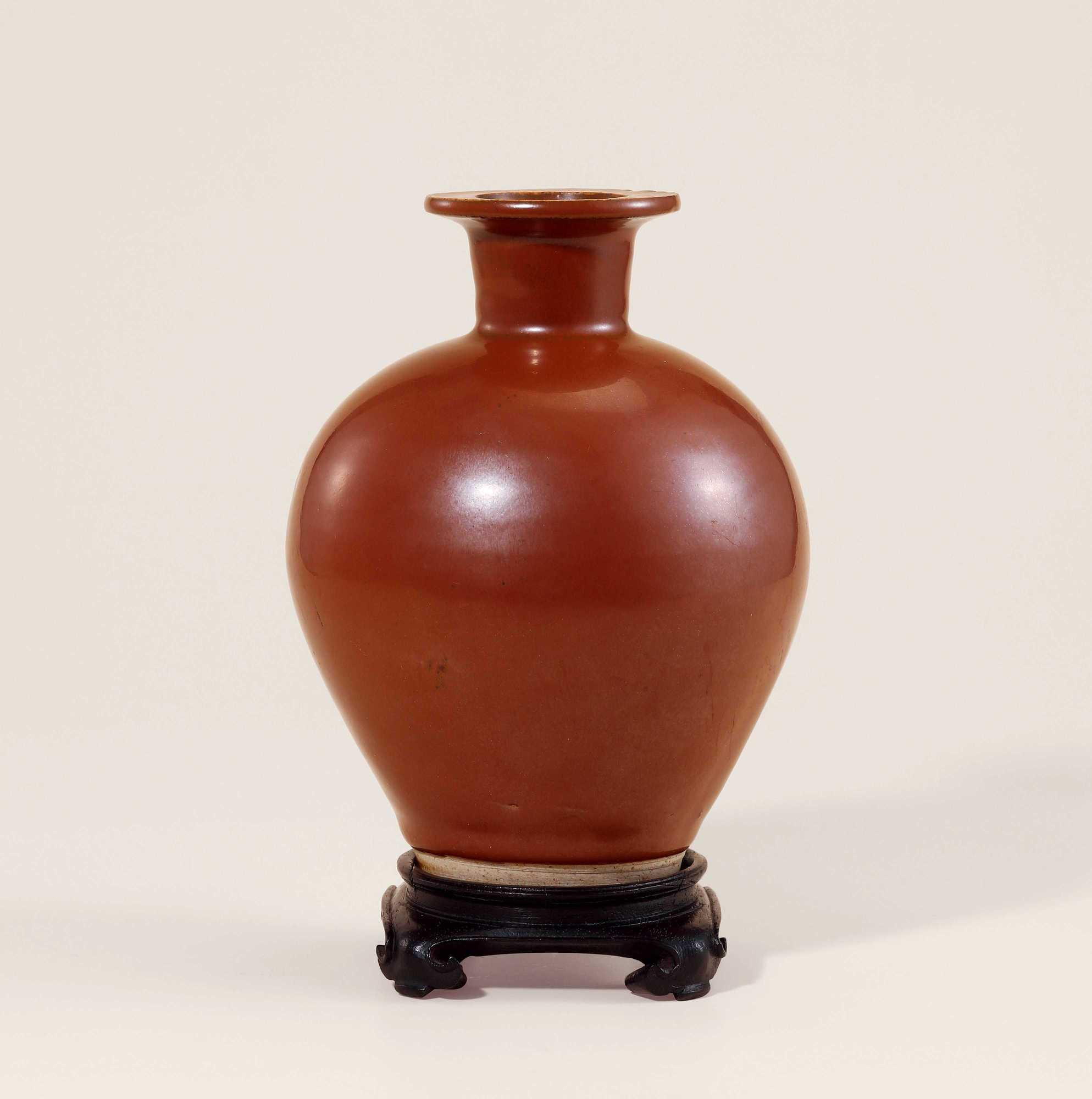A DANGYANGYU WARE PERSIMMON-GLAZED VASE, MEIPING