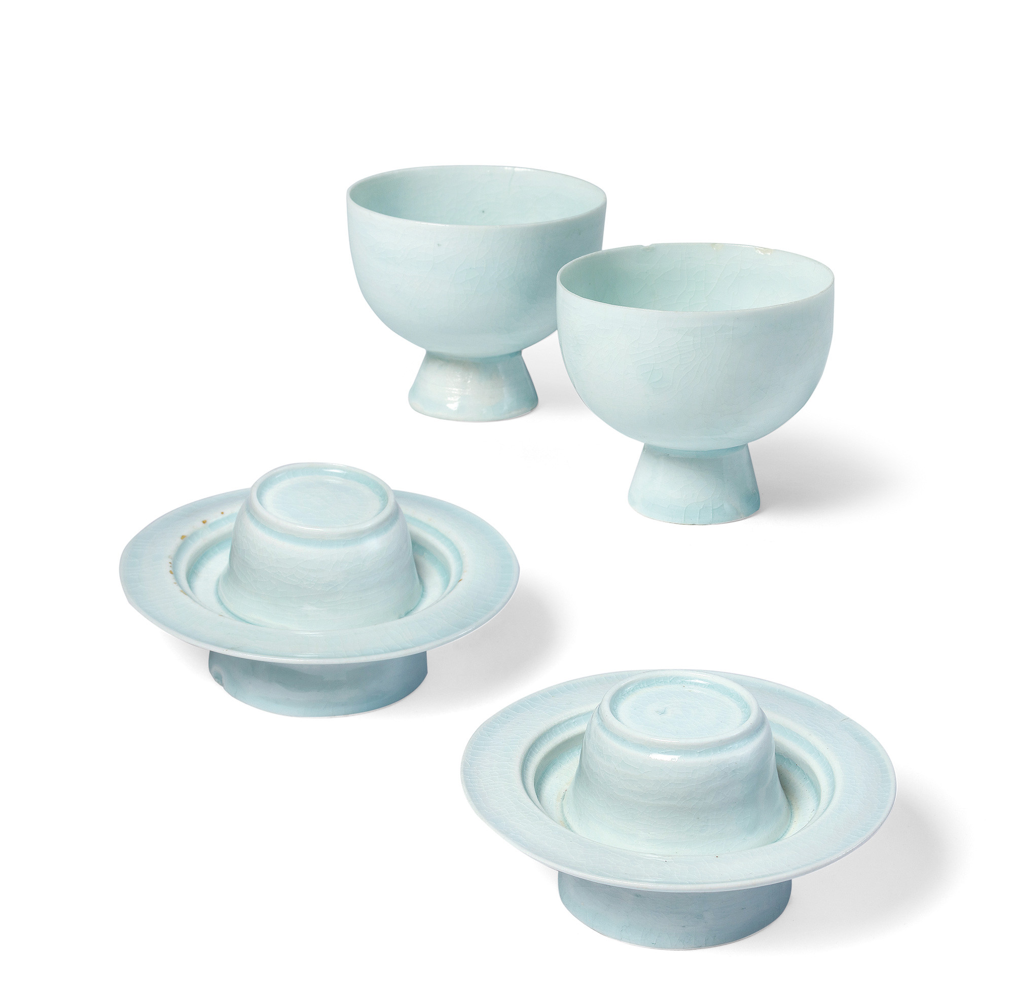 A PAIR OF CELADON-GLAZED CUP AND CUP-STAND
