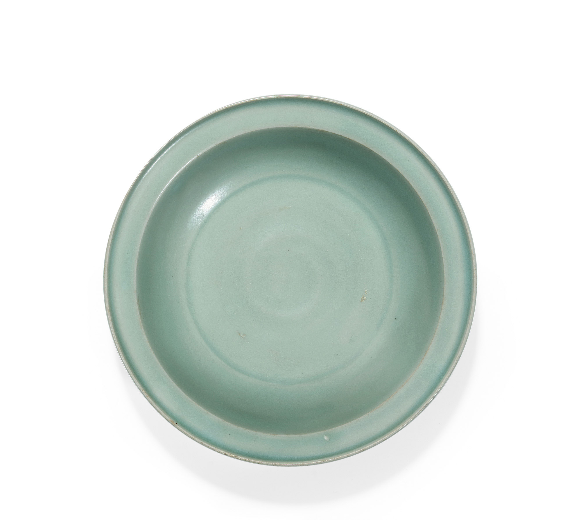A LONGQUAN WARE AND GREEN GLAZED PLATE