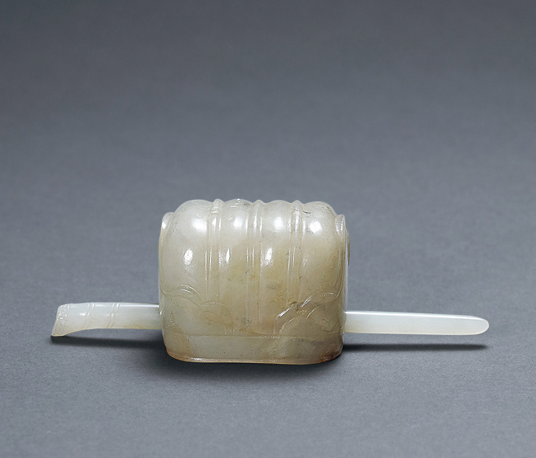 Light Greenish White Jade Carved Hair Binder and Hairpin （One Group）