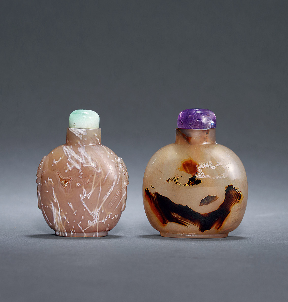 Agate Carved Snuff Bottles （Two Pieces）