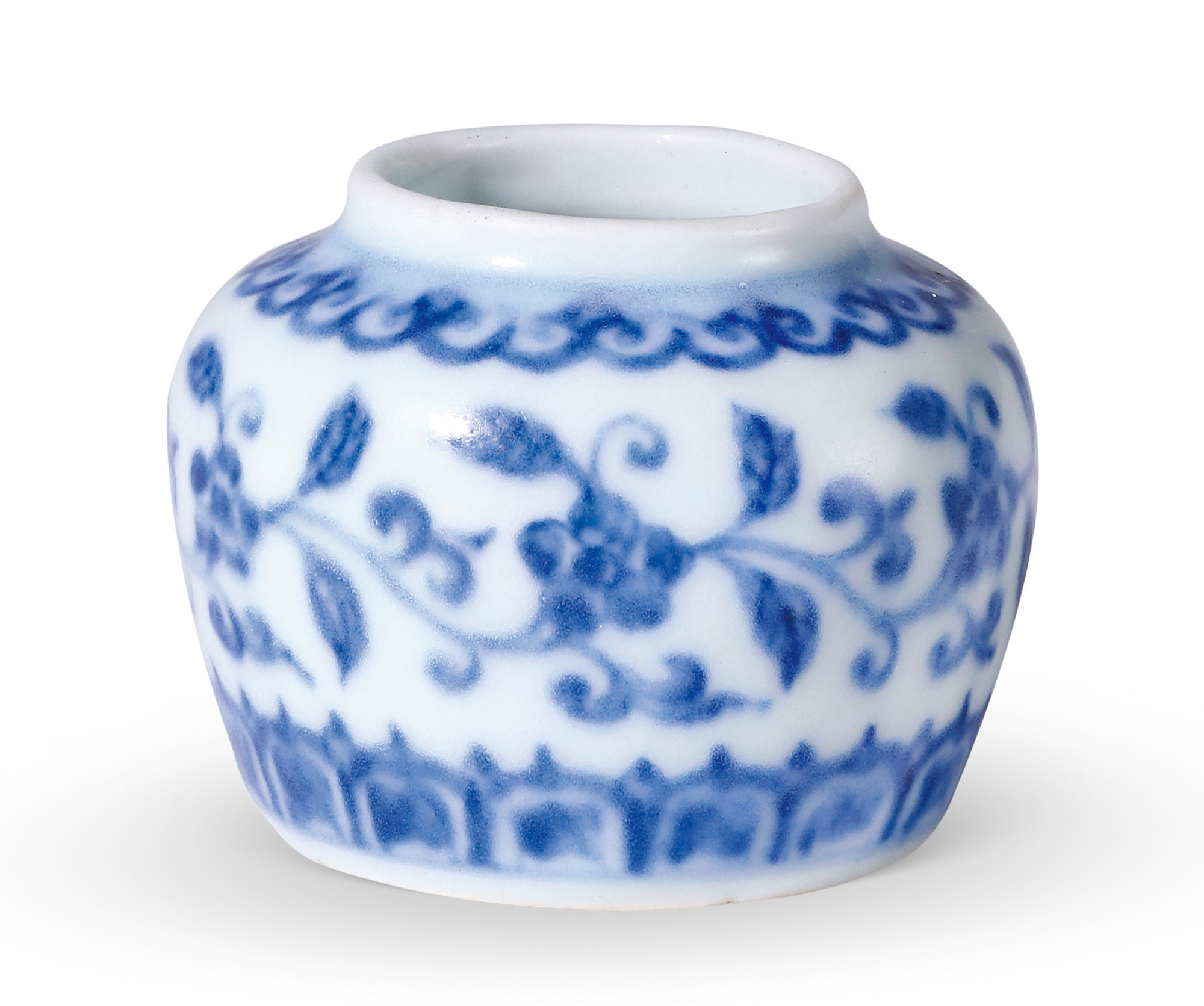A BLUE AND WHITE ‘FLORAL’ JAR