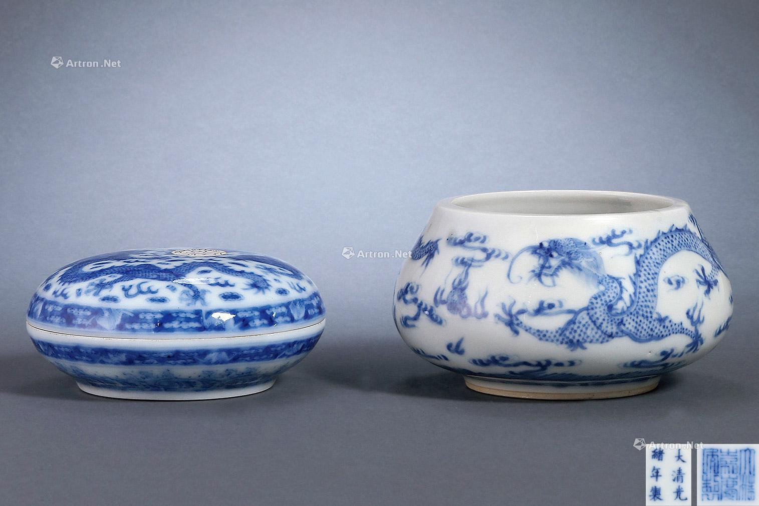 A SET OF TWO BLUE AND WHITE SEAL BOX AND WATER POT WITH DRAGON DESIGN