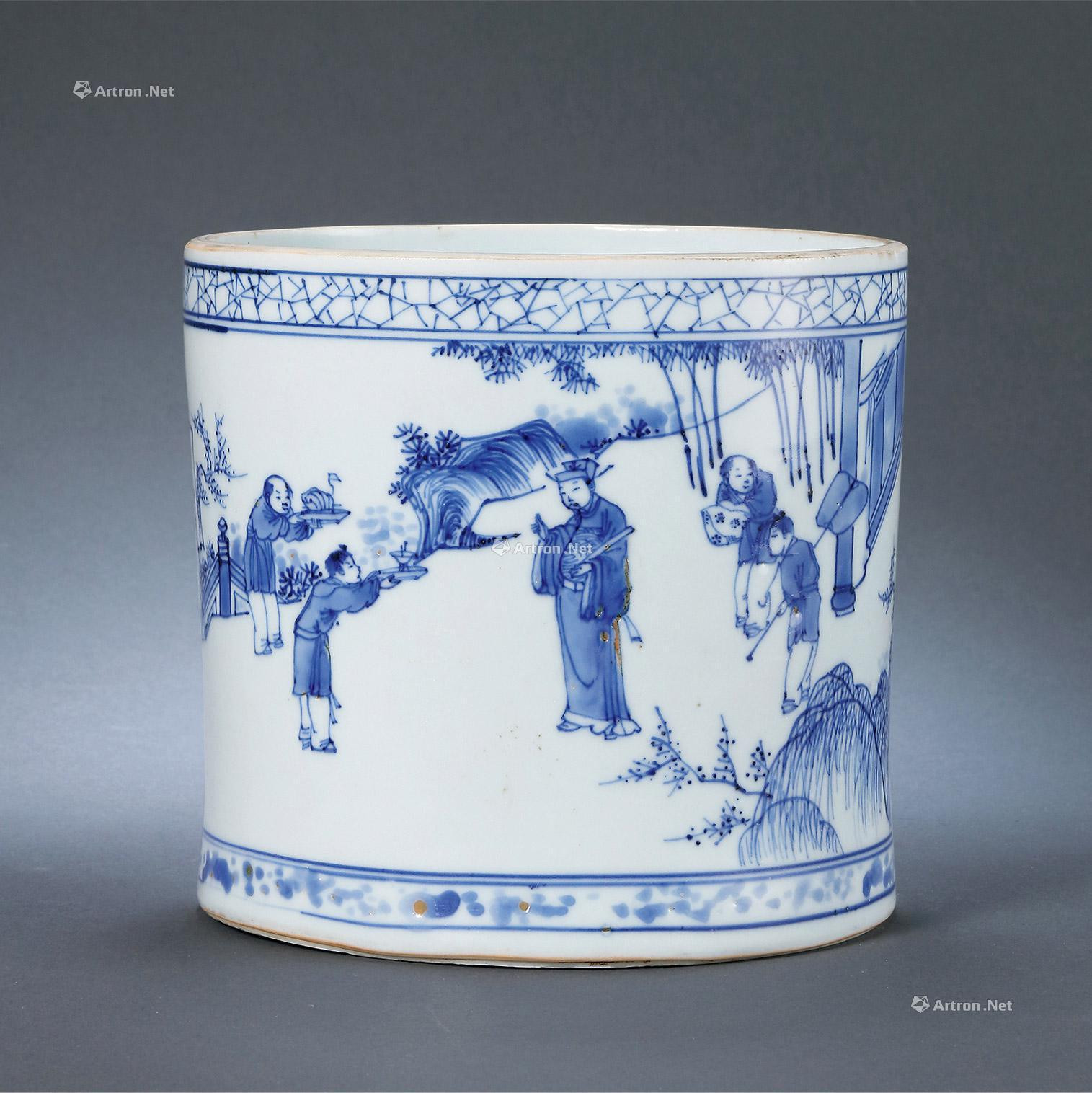 A BLUE AND WHITE BRUSH POT