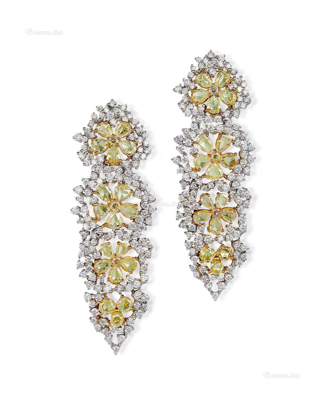 A PAIR OF ALTOGETHER WEIGHING 12.83 CARATS DIAMOND EAR PENDANTS MOUNTED IN 18K WHITE AND YELLOW GOLD