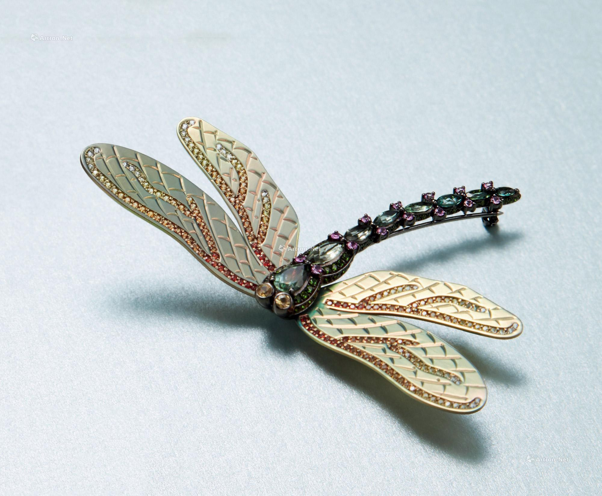 A COLORED GEM AND DIAMOND ‘DRAGONFLY’ BROOCH MOUNTED IN TITANIUM