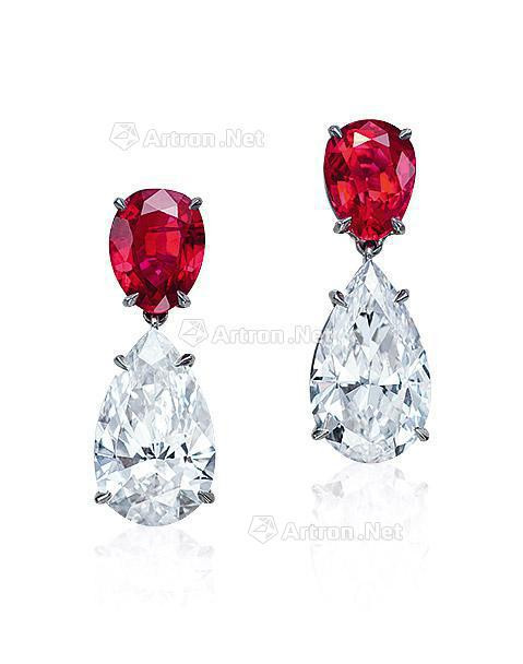 A PAIR OF DIAMOND AND BURMESE RUBY EAR PENDANTS MOUNTED IN PLATINUM