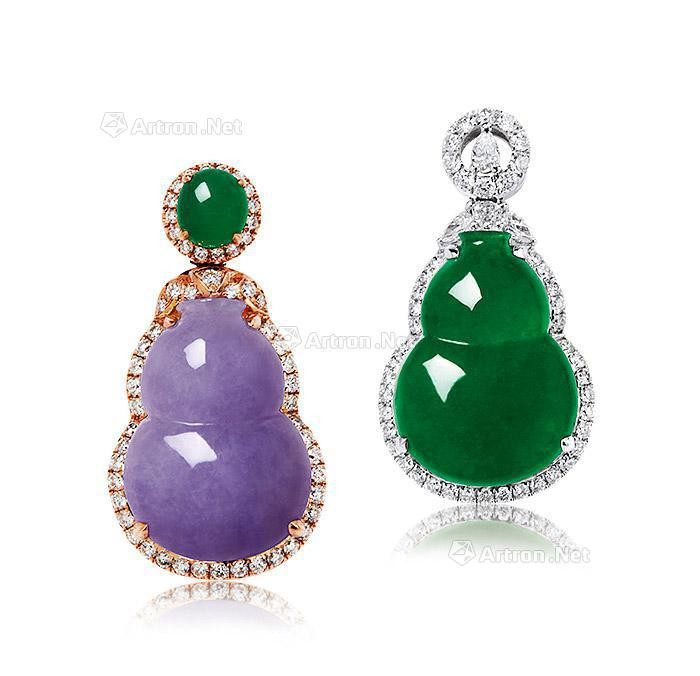 A PAIR OF BURMESE JADEITE，LAVENDER JADEITE ‘CALABASH’ AND DIAMOND PENDANTS MOUNTED IN 18K WHITE AND ROSE GOLD