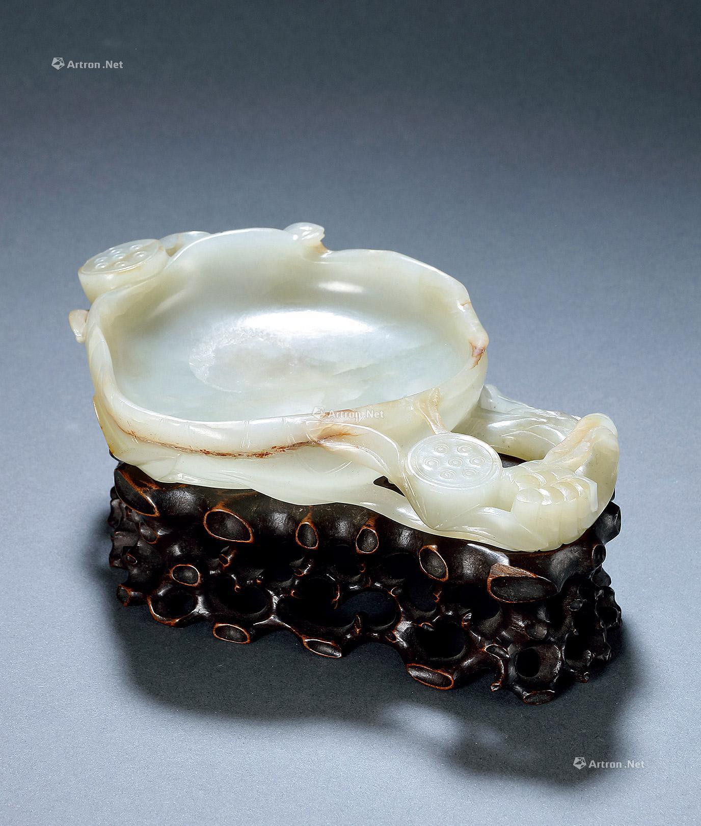 WHITE JADE CARVED LOTUS LEAF SHAPED WATER WASHER