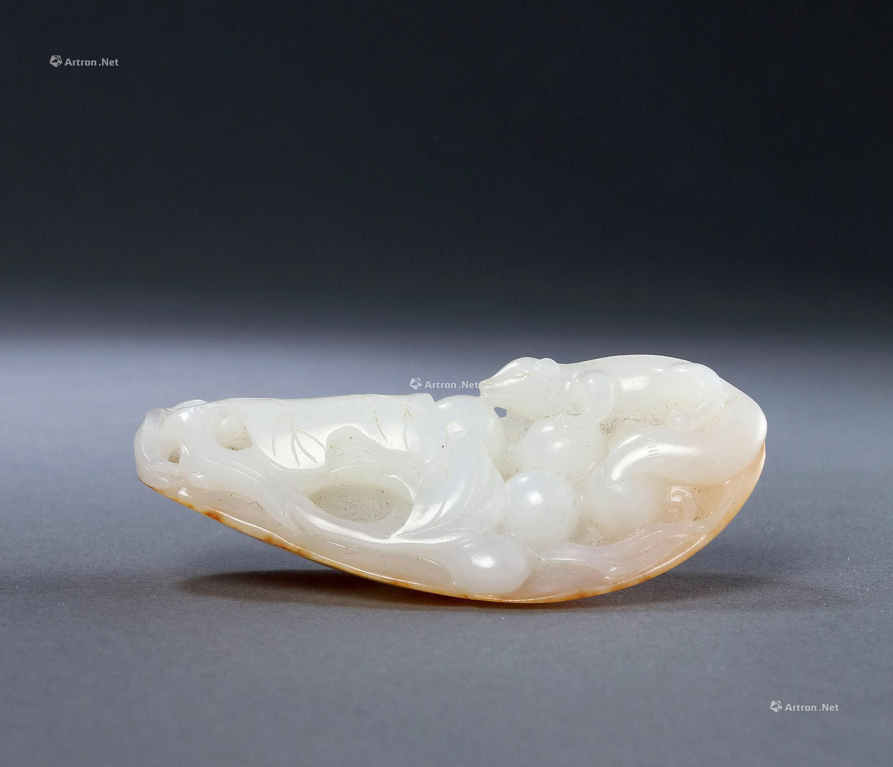 WHITE JADE CARVED PENDANT WITH DESIGN OF SQUIRREL AND GRAPE