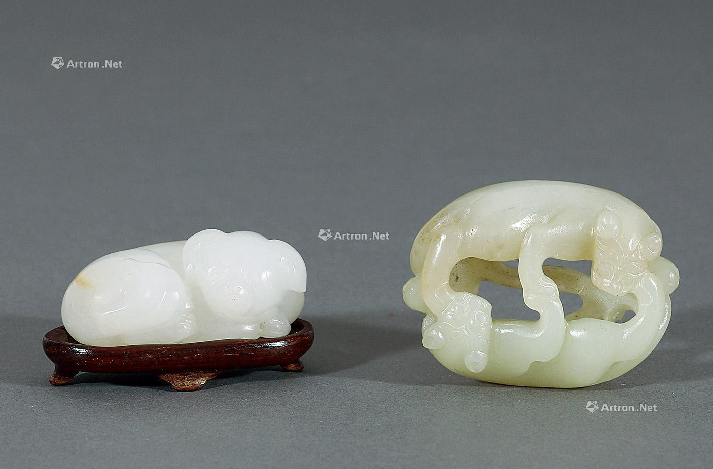 WHITE JADE CARVED DOUBLE DOGS