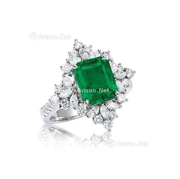 A 3.41 CARAT ZAMBIAN ‘VIVID GREEN’ EMERALD AND DIAMOND RING