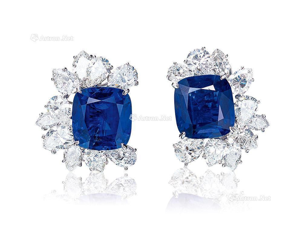 A PAIR OF 13.49 AND 12.36 CARAT BURMESE AND SRI LANKA ‘ROYAL BLUE’ SAPPHIRE AND DIAMOND EARRINGS， BY HARRY WINSTON