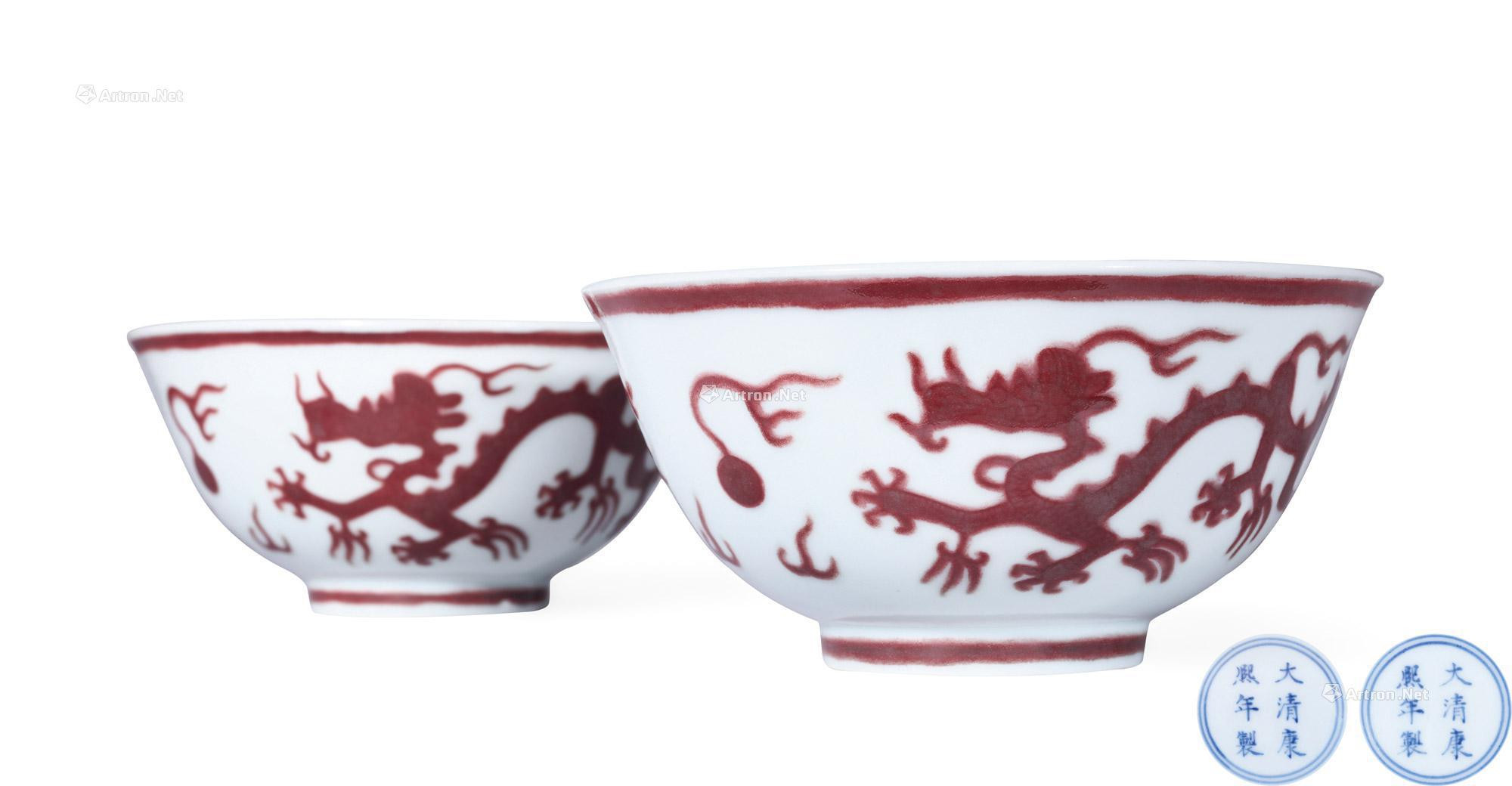A PAIR OF YONGLE-STYLE COPPER RED-DECORATED‘DRAGON’ BOWLS