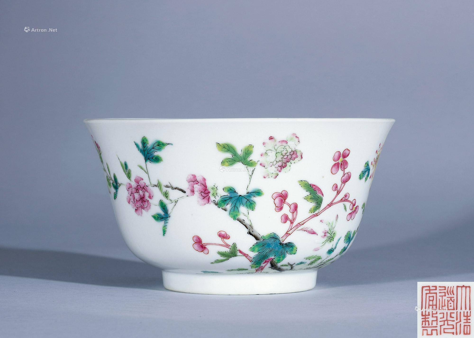 A FAMILLE-ROSE‘FLOWERS’BOWL