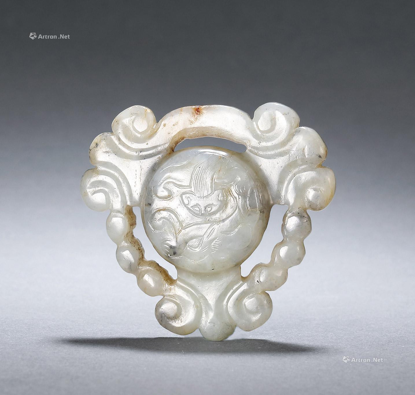 A GREENISH WHITE JADE HORSE ORNAMENTS WITH DESIGN OF CLOUD