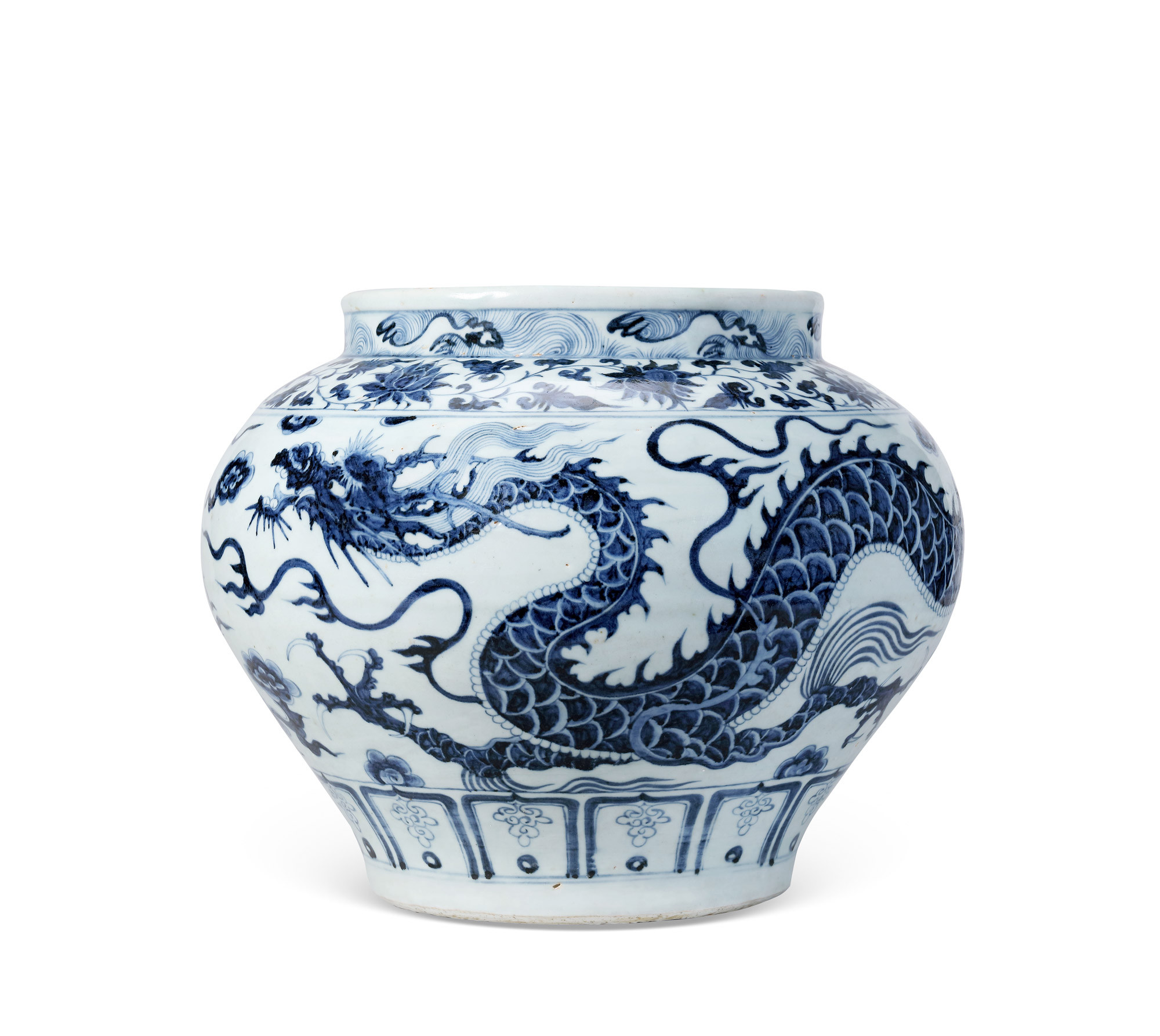 AN IMPORTANT AND RARE BLUE AND WHITE‘DRAGON AND LOTUS’JAR