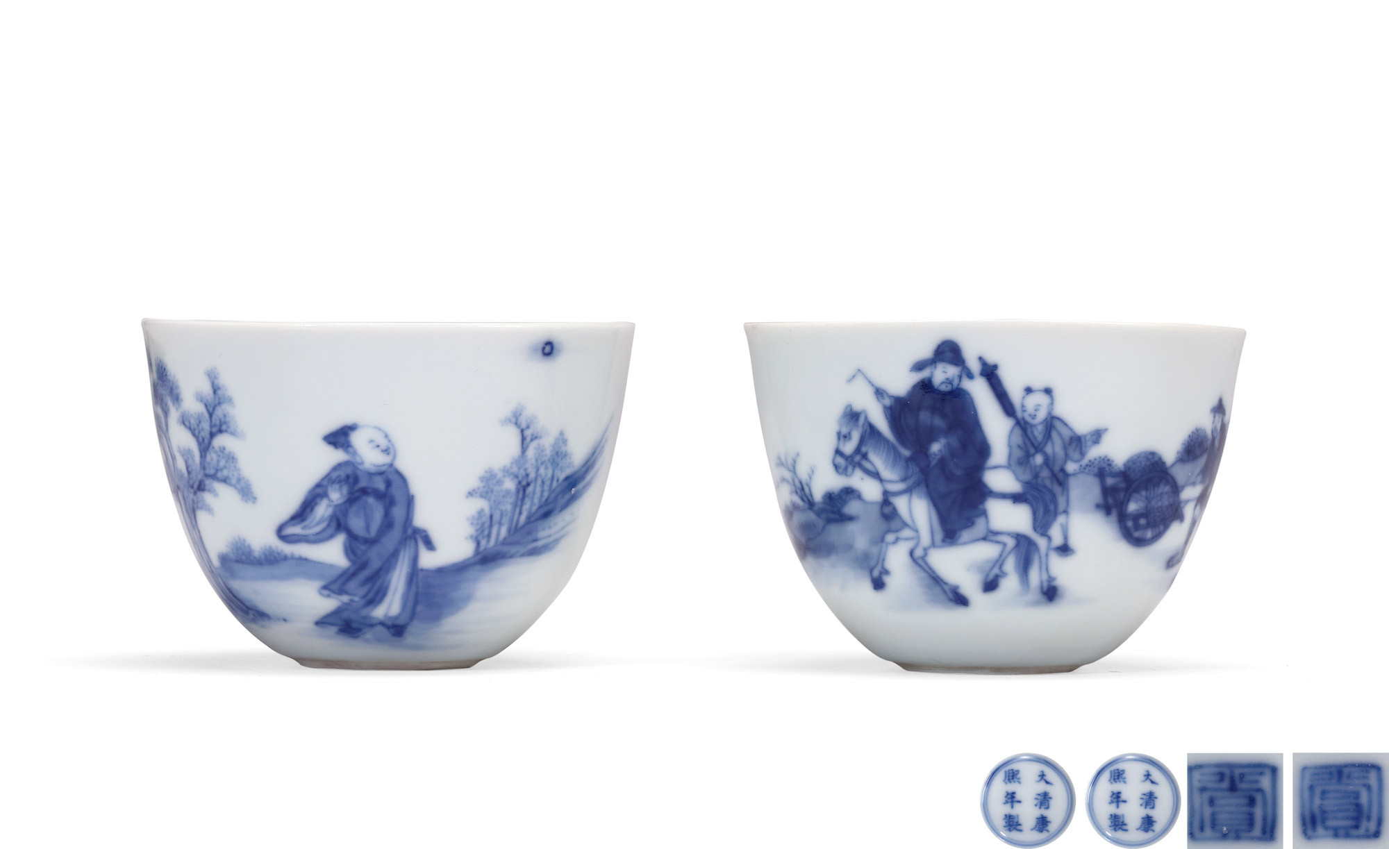 A RARE PAIR OF BLUE AND WHITE WINE CUPS