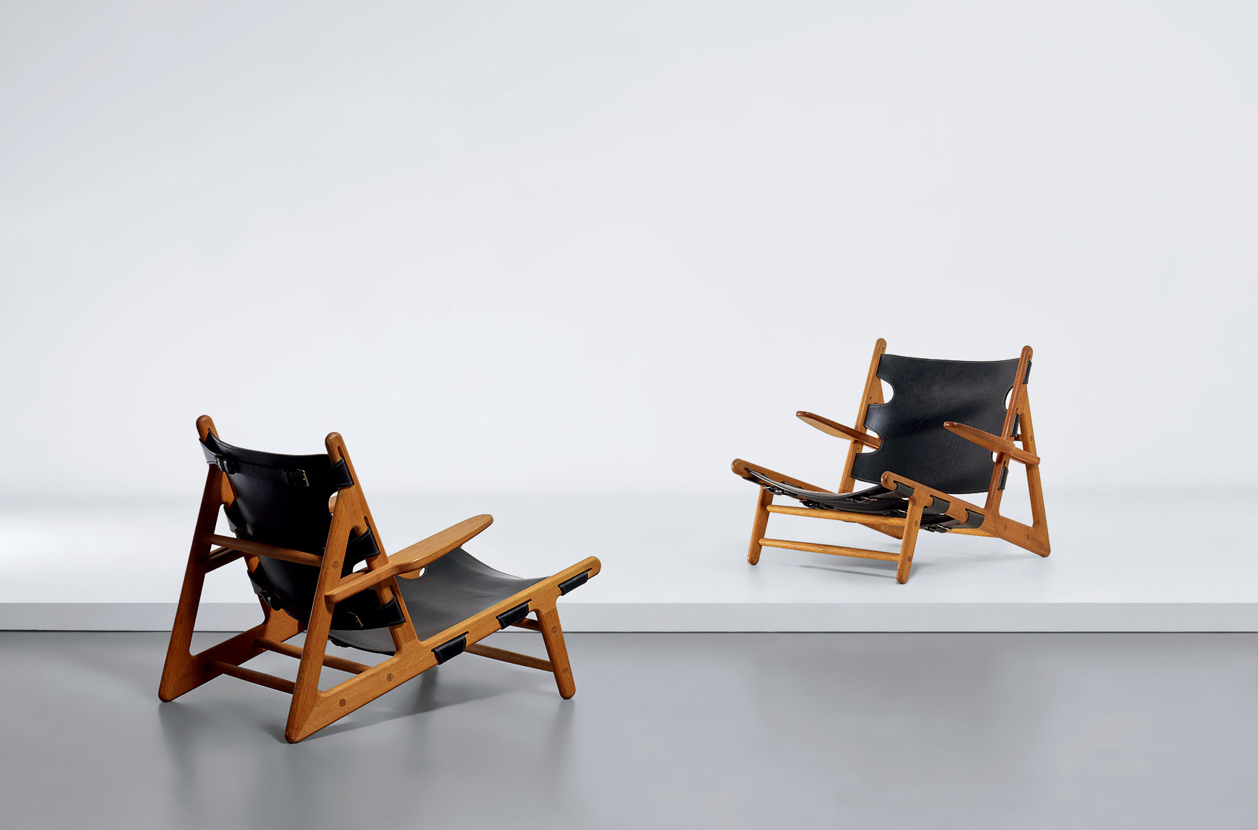 Pair of ‘Hunting’ chairs, model no. 2229
