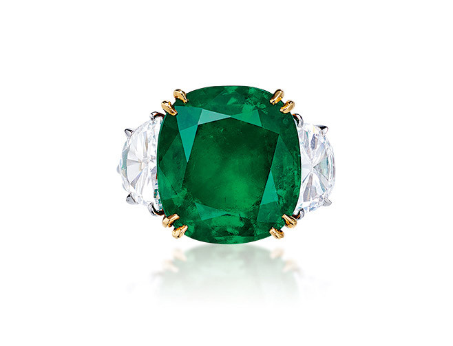 A 9.37 CARAT COLOMBIAN EMERALD AND DIAMOND RING, BY HARRY WINSTON
