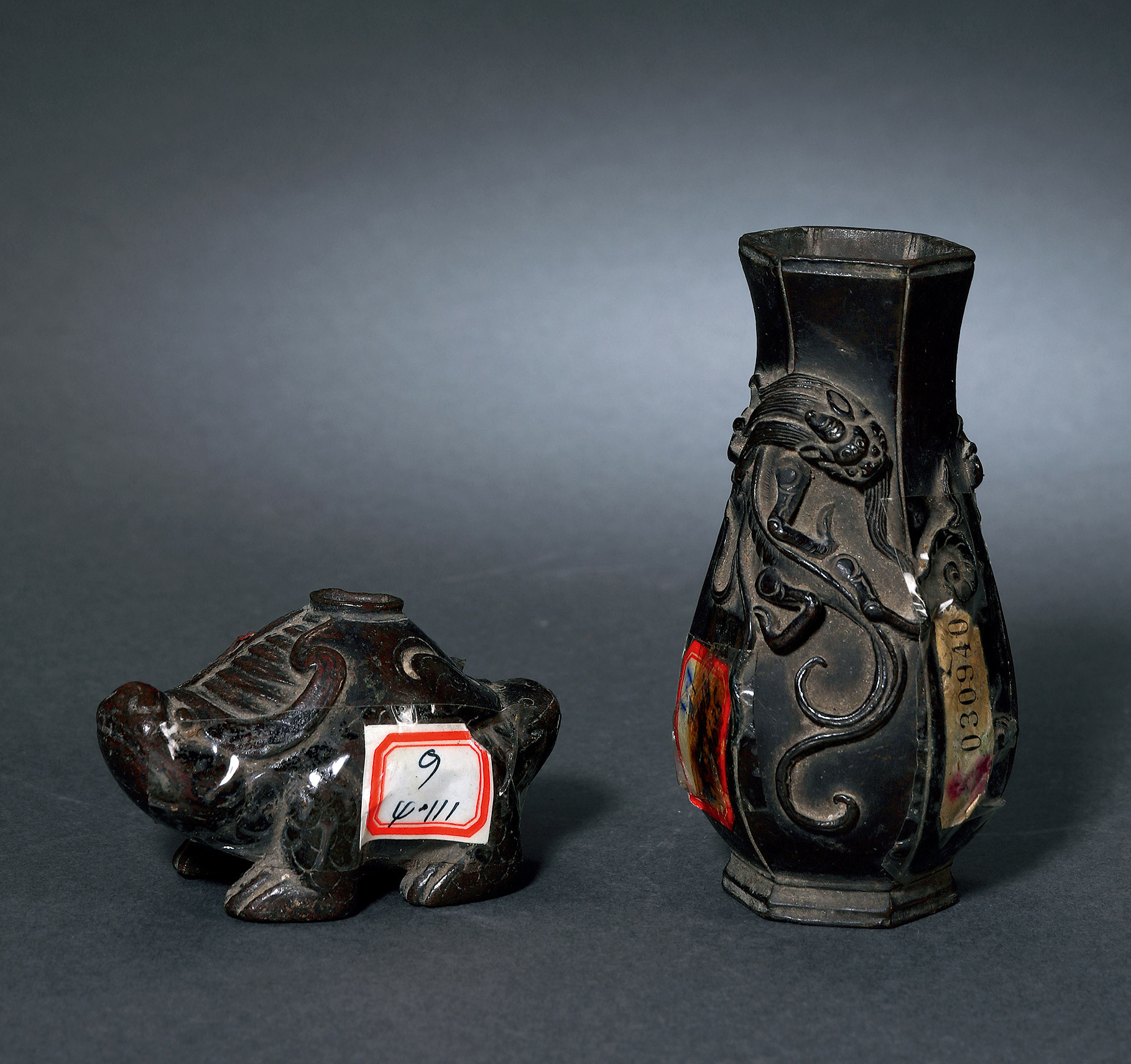 A SET OF TWO BRONZE INCENSE BOTTLE WITH DRAGON EARS AND WATER CONTAINER