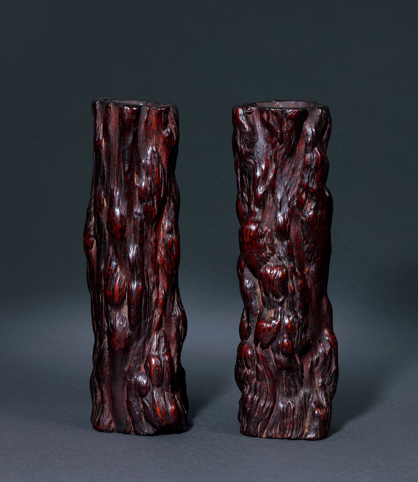 A PAIR OF AGARWOOD FLOWER RECEPTACLES 