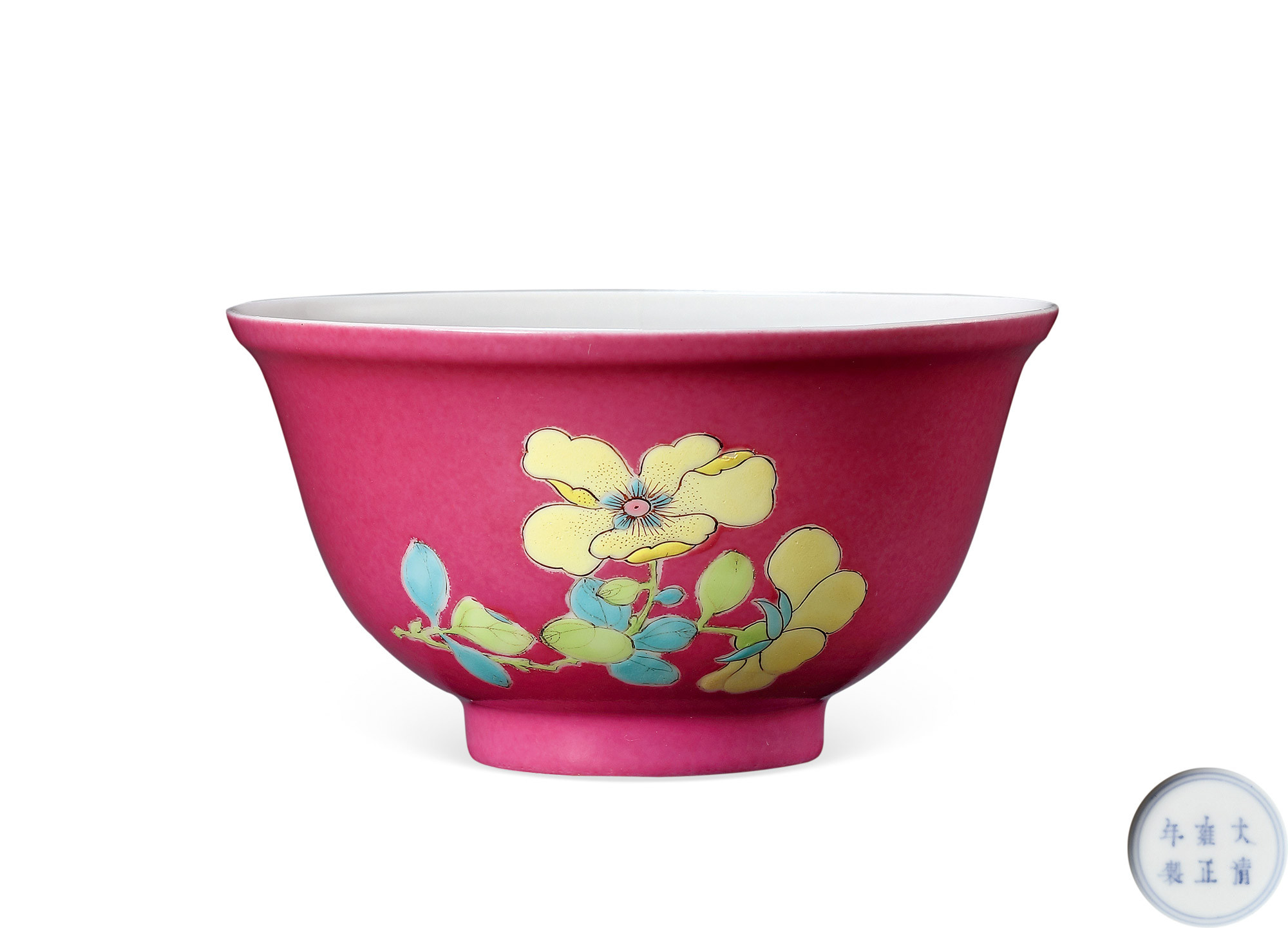 A ROUGE-RED GROUND FAMILLE-ROSE‘BEAUTY AND BUTTERFLY’ TEABOWL