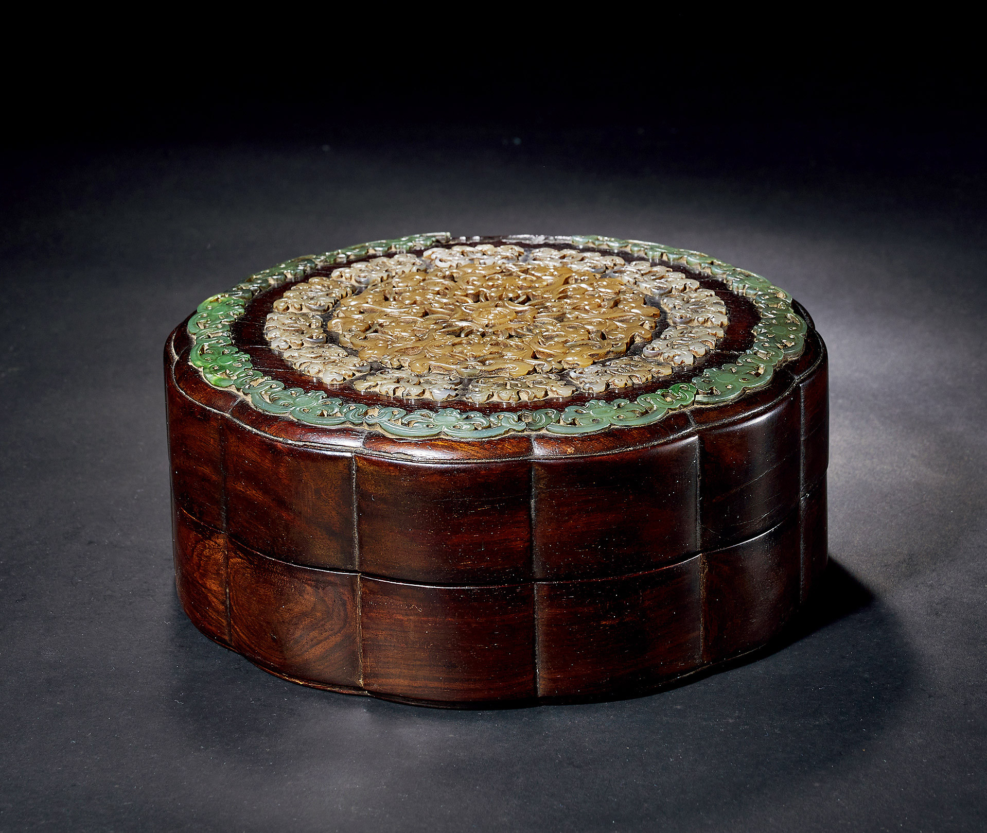 A ZITAN INLAID WITH JADE FLOWER-SHAPED BOX AND COVER