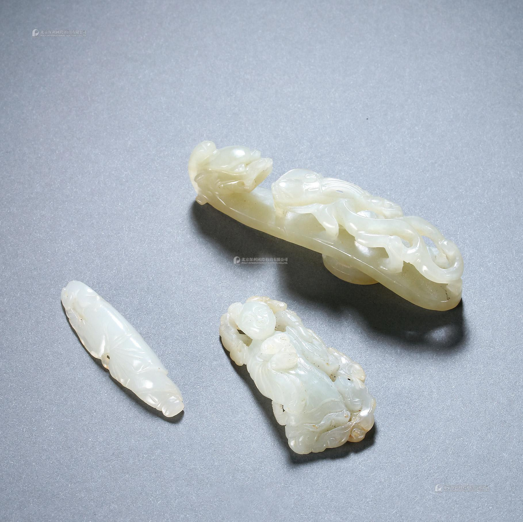 WHITE JADE CARVED PENDANTS OF DRAGON SHAPED HOOK，LADY AND IMMORTAL (THREE PIECES)
