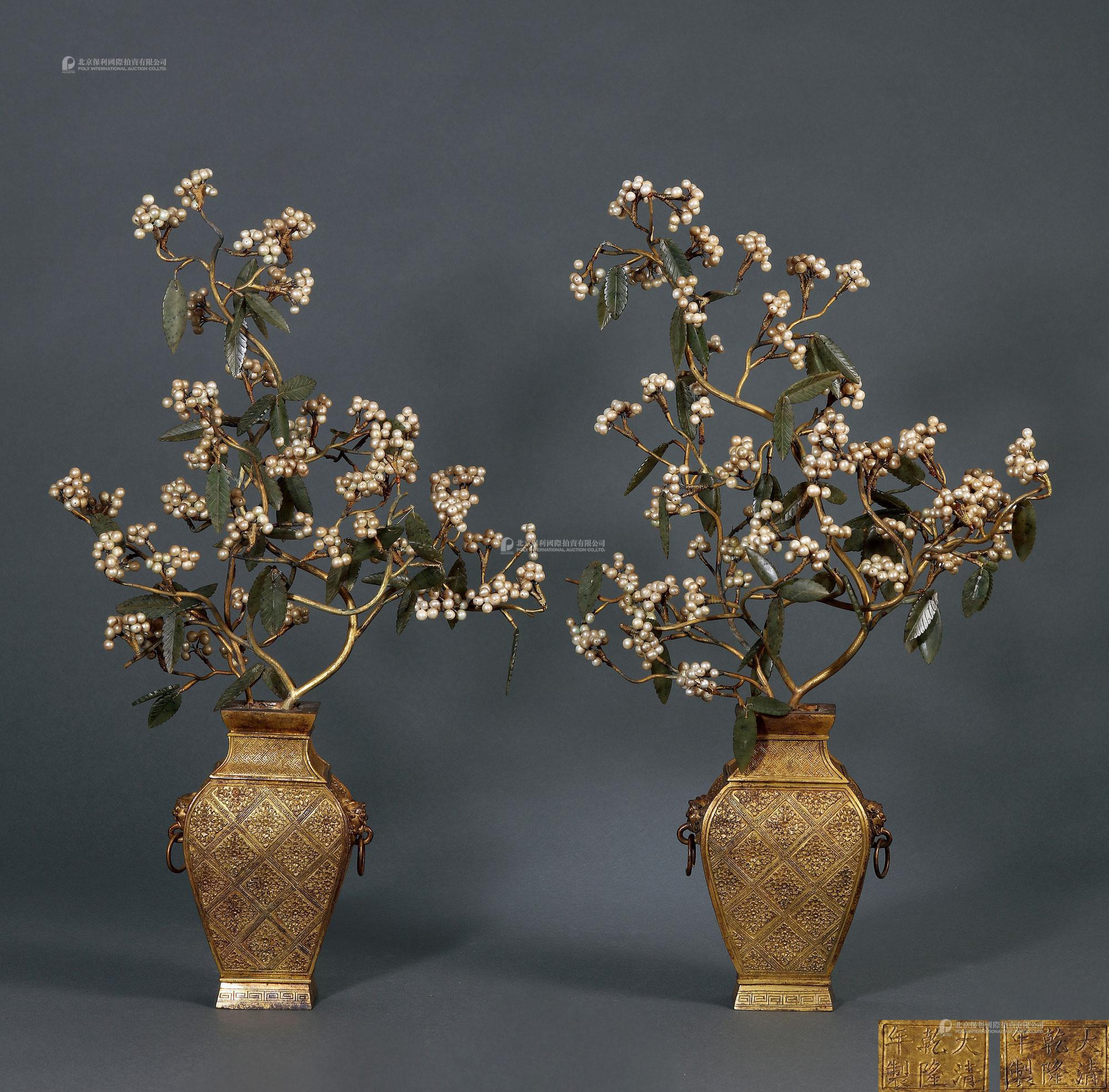 A PAIR OF GILT BRONZE SQUARE-FORMED VASE AND PEARL WITH INLAID MINIASCAPES